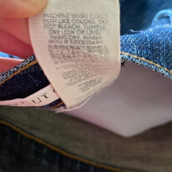 THE GREAT. The Cut Off Short Denim Shorts Size 29 - Picture 8 of 12